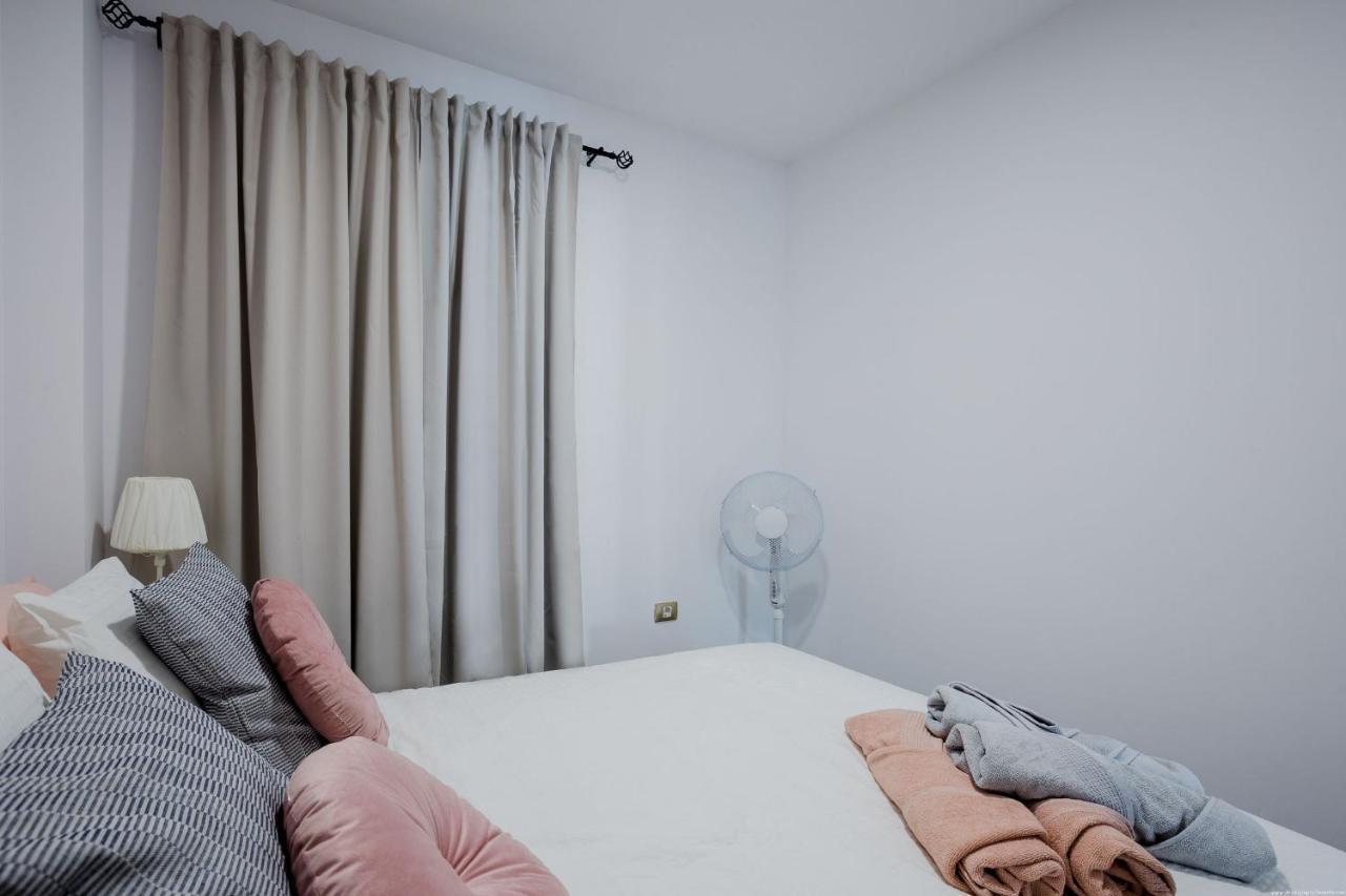 Apartment Los Cristianos Center III Екстериор снимка